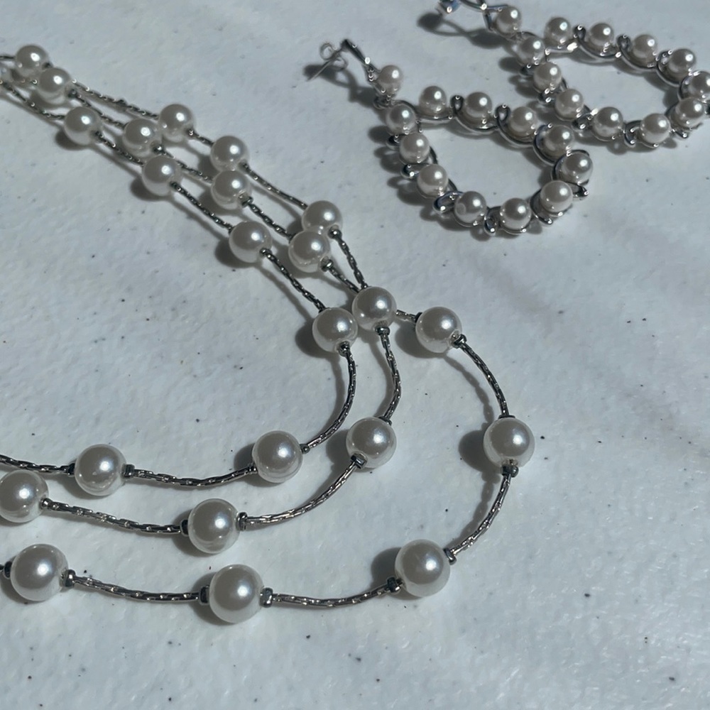 Silver and Pearl Necklace and Earring Set